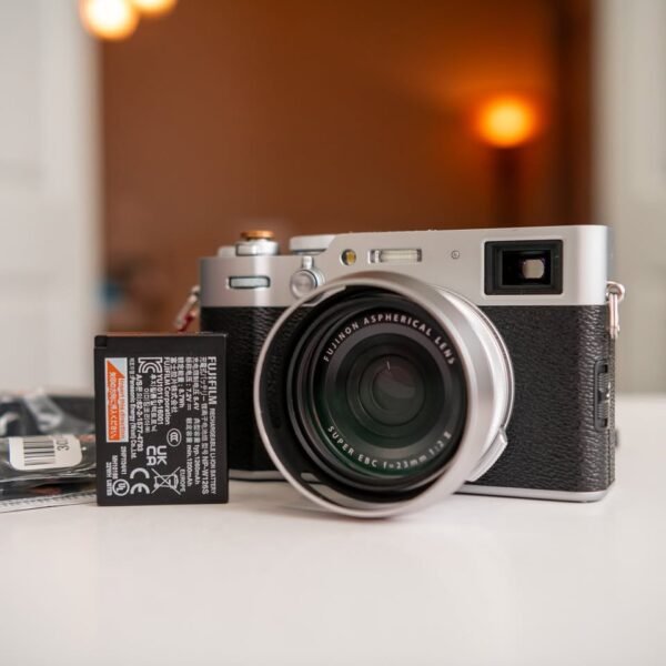 Fujifilm X100VI Camera (Silver) - Image 3