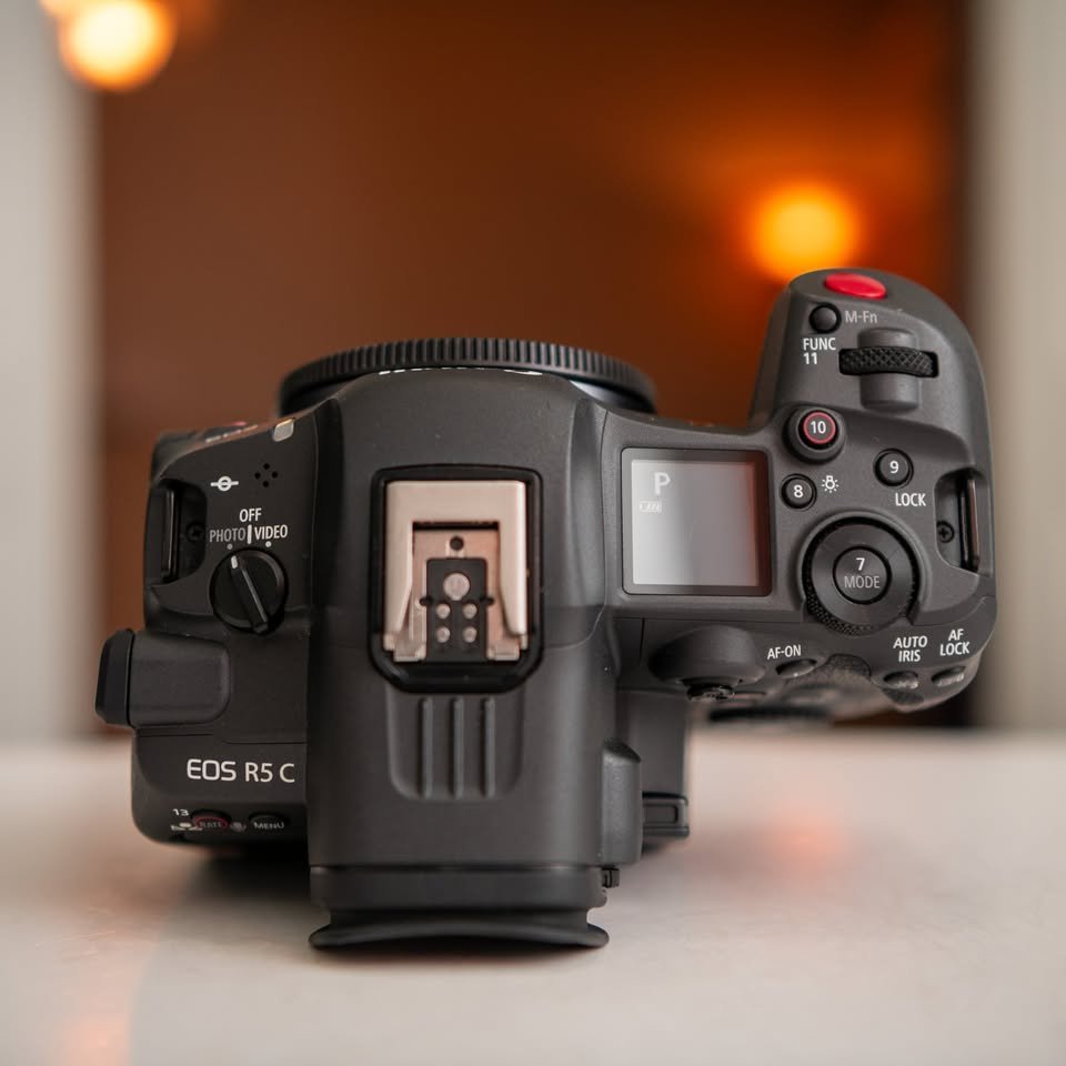Canon EOS R5 C Mirrorless Cinema Camera - Image 6