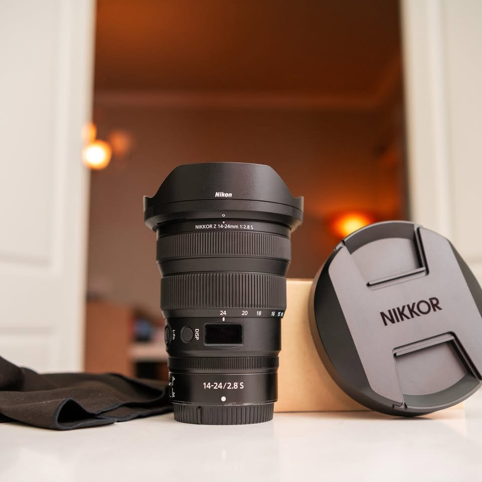 Nikon Z 14-24mm f2.8 S lens (read description)