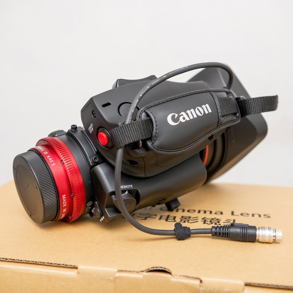 Canon CN-E 18-80mm T4.4 with zooming grip - Image 6