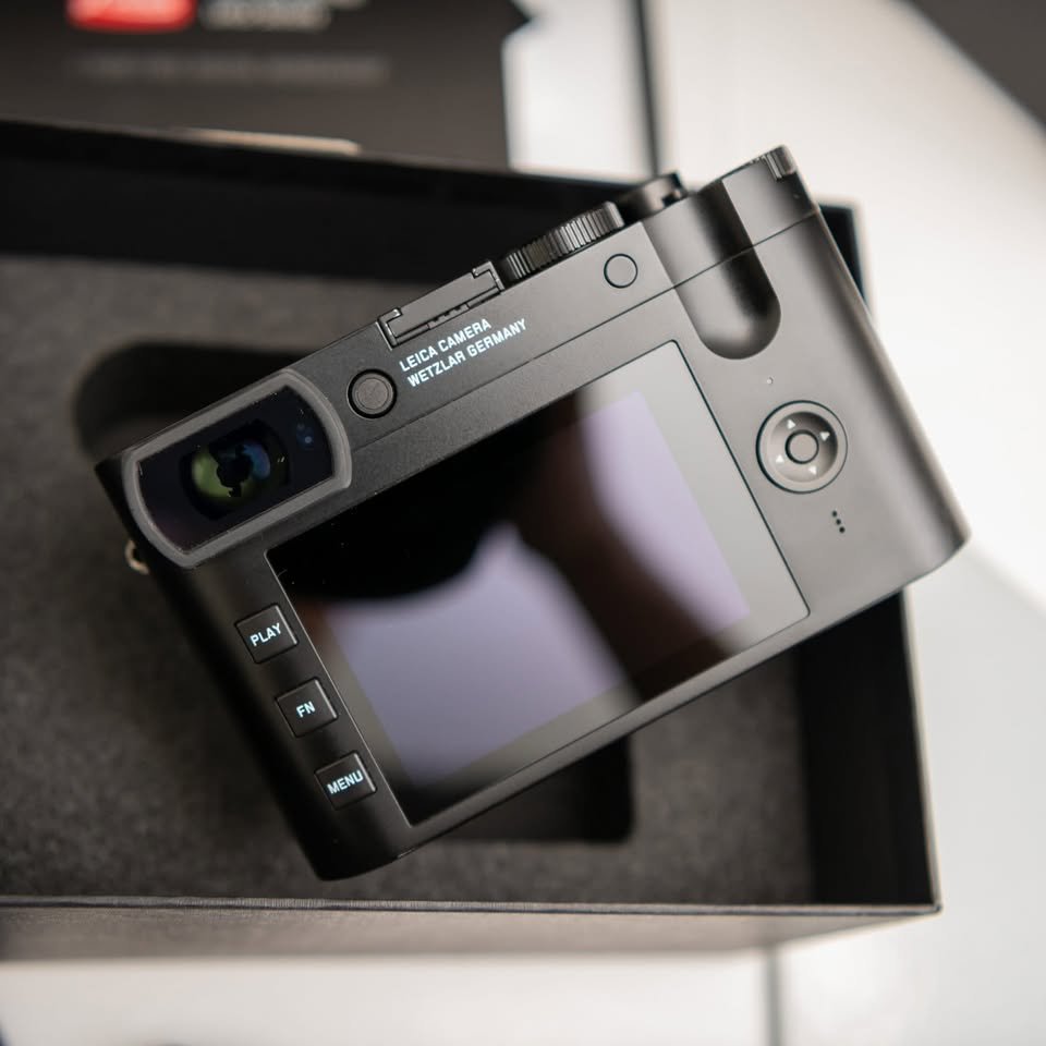Leica Q2 Camera - Image 8